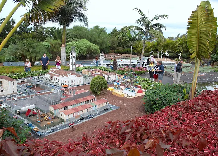 Adonis Capital Szálloda 2*