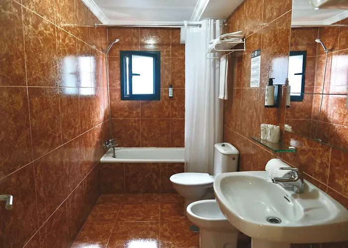 Szálloda Adonis Capital