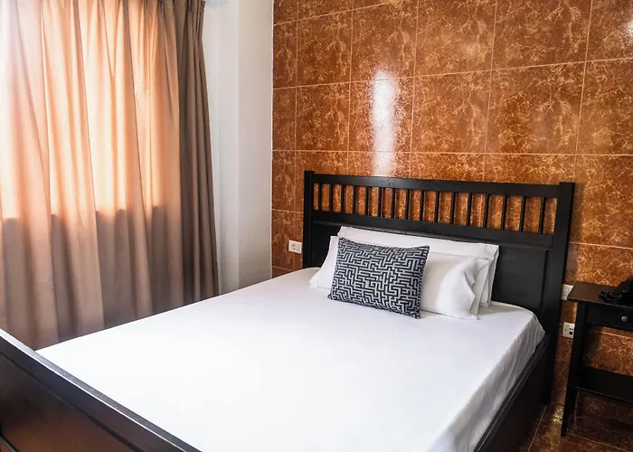 Adonis Capital 호텔 2*