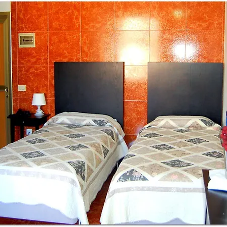 Hotel Adonis Capital