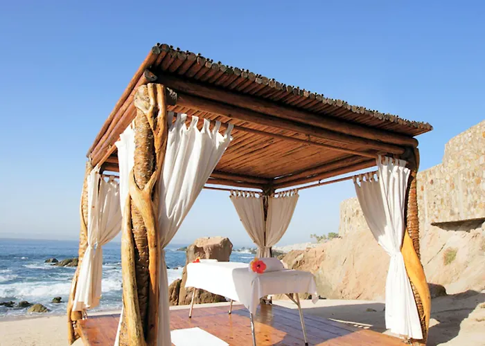 Hotel Adonis Capital