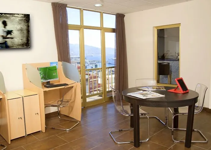 Adonis Capital Hotel 2*