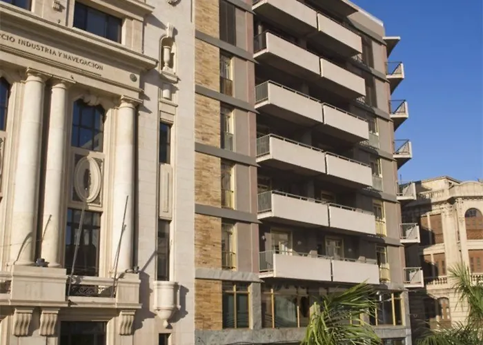 Adonis Capital Санта-Крус-де-Тенерифе