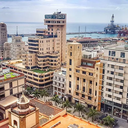 Adonis Capital Санта-Крус-де-Тенерифе