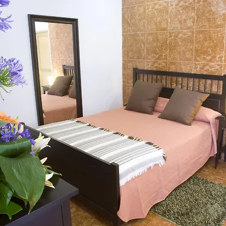 Adonis Capital Отель