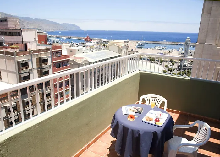 Adonis Capital Hotel 2*