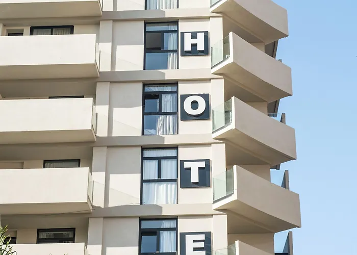 Hotel Adonis Capital