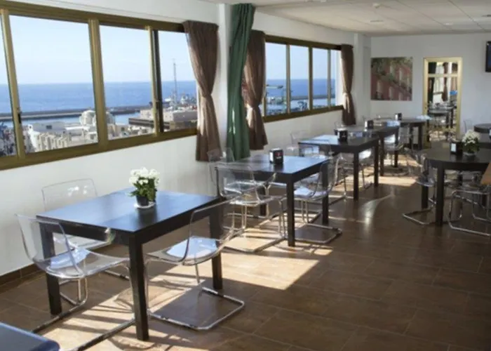 Adonis Capital Hotel